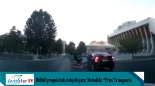 Bülbül prospektində dəhşətli qəza: Motosiklet “Prius”la toqquşdu   - VİDEO