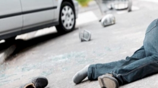 Xudatda azyaşlı avtomobil ilə kişini vurub 