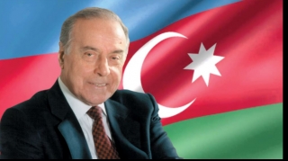 Milli zəfərin və tərəqqinin əbədi lideri