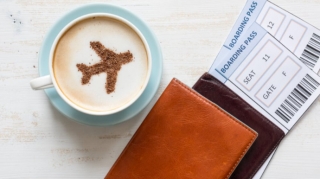 Əgər səyahətimi 6 ay əvvəl bronlaşdırsam, nə qədər qabağa düşərəm? 