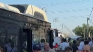 Bakıda DƏHŞƏTLİ AVTOBUS QƏZASI:  20-dən çox şəxs xəsarət aldı - VİDEO 