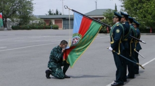 Bir qrup hərbi qulluqçu­ tərxis edildi  - FOTO