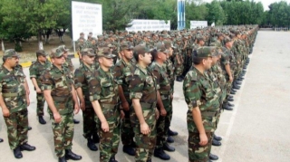 Azərbaycanda müddətli həqiqi hərbi xidmətə çağırış başladı