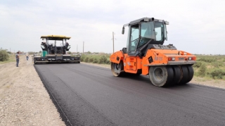 Neftçalada kənd yolları əsaslı təmir olunur   - FOTO