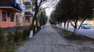 Sumqayıt sakinləri bu küçədəki səkinin son dəfə nə vaxt təmir edildiyini unudub - FOTO 