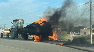 Kürdəmir-Bakı yolunda otla dolu traktor yandı – FOTO - VİDEO 