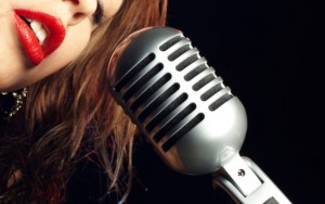 Azərbaycanlı qadın müğənni axtarışa verildi - İnsan alverinə görə