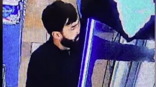 Oğurluq edib kameranı sındıranlar digər kameraya düşdü - VİDEO