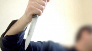 Bakı sakini küçədə bıçaqlanıb