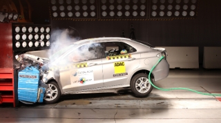 Hyundai HB20 и Ford Ka получили нули на тестах Latin NCAP  - ВИДЕО