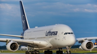 “Lufthansa” İsrailə uçuşların dayandırılması müddətini uzatdı