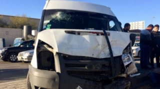 Bakıda avtomobilin vurduğu qadın xəstəxanada ölüb 