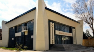 Mətbuat Şurası həftəsonu qadağalarla bağlı jurnalistlərə müraciət etdi 