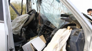 Xırdalanda yük və minik avtomobilləri toqquşub, ölən var 