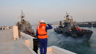 Azərbaycan hərbi gəmiləri Qazaxıstana yola düşdülər - FOTO