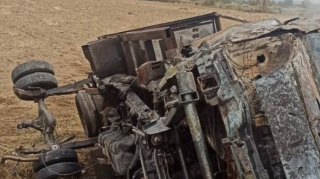 Kəngərlidə maşın yanıb - FOTO 