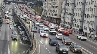 Paytaxtda 24 istiqamətdə tıxac var - SİYAHI 