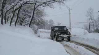 Daşkəsənə güclü qar yağıb, avtomobil yollarında çətinlik yaranıb 