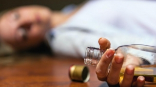 Kürdəmirdə 4 uşaq anası zəhərlənib