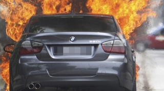 Bakıda “BMW”  yandı