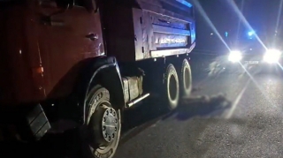 Salyanda "Kamaz" sürüyə çırpıldı - 20 başdan çox xırdabuynuzlu heyvan tələf olub 