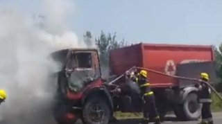 Ağdaşda “Kamaz” yanıb   - VİDEO