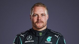 "Formula 1"  pilotu komandasını dəyişir