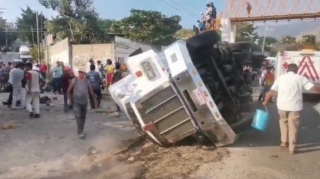 Meksikada ağır yol qəzasında 49 nəfər ölüb