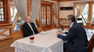 Liderlər səhər yeməyində - FOTOLAR 