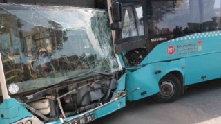 Türkiyədə 2 avtobus toqquşdu, 9 nəfər yaralandı 