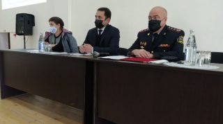 Qusarda polis əməkdaşları məktəblilərlə görüşüblər  - FOTO