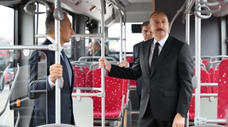 İlham Əliyev “BakuBus”ın Gəncə Avtoparkının açılışında - FOTO