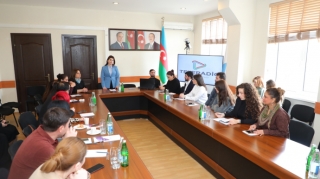 “Mediada Azərbaycan dili” mövzusunda təlim keçirildi - FOTOLAR 