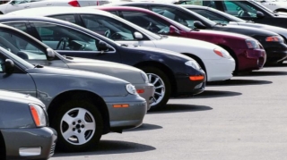 Dövlət qurumlarının avtomobilləri ucuz qiymətə satılır