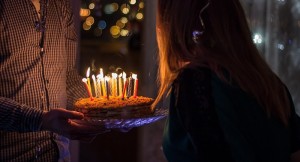 Süpürgəçilərlə seks və qardaşa qarşı qisas: Özünə unudulmaz ad günü keçirdi