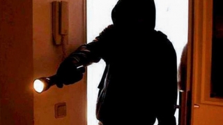 Bakıda mənzillərdən 22 min manatlıq oğurluq edən şəxs tutulub