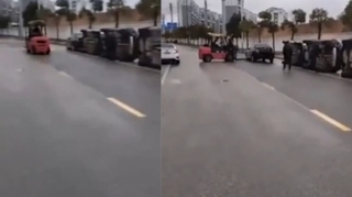 Kranla "parkovkanı" belə boşaltdı   - VİDEO