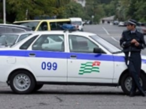 Erməni yol polisinin qulağını qopardılar