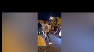 Bakıda "Jiquli" kommunal avtomobillə toqquşdu, yaralılar var   - FOTO