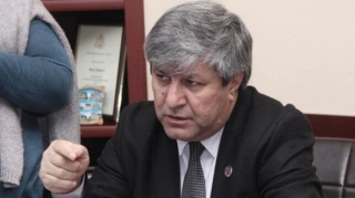 Məhkəmə Əvəz Zeynallıya 9 il həbs cəzası  verdi