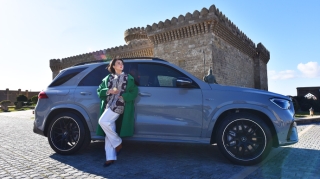 Natavan Əliyeva ilə yenilənmiş Mercedes-AMG GLE avtomobilinin eleqant fotosessiyası 