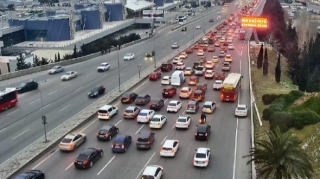 Bakının 22 istiqamətində tıxac var - SİYAHI 