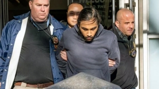 18-летнего студента арестовали за поджог спящего пассажира в метро 