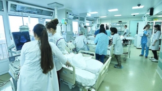 Gəncədəki xəstəxanada oksigen balonu yandı   - YENİLƏNİB