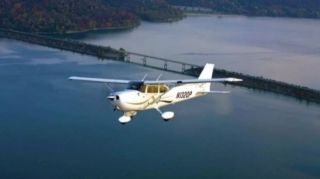 Fransanın lacivərd sahillərində təyyarə batıb 