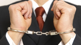 Prezidentin katibi və müşaviri həbs olundu 