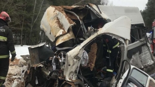 Belarusda yol qəzasında 11 nəfər öldü  - FOTO