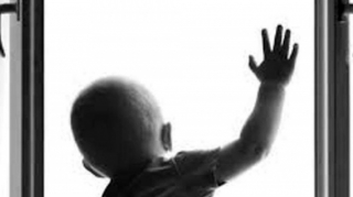 Sabirabadda azyaşlı 3-cü mərtəbədən yıxılıb