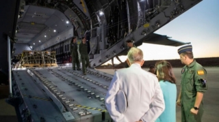 İspaniya Ukraynaya sursatla dolu beş təyyarə göndərdi - FOTO 