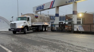 Türkiyəyə yardım aparmış avtomobil karvanı Bakıya yola düşdü - VİDEO 